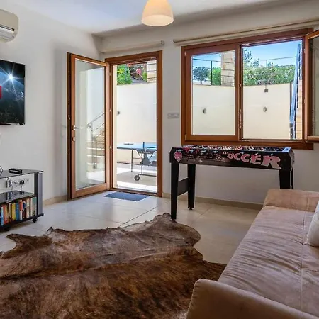 Villa 4 Bedroom Lofou With Private Pool And Sea Views, Aphrodite Hills