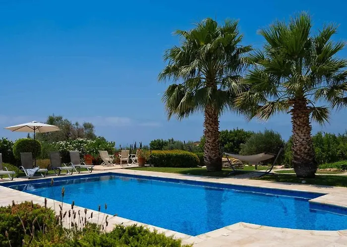 4 Bedroom Lofou With Private Pool And Sea Views, Aphrodite Hills Kouklia